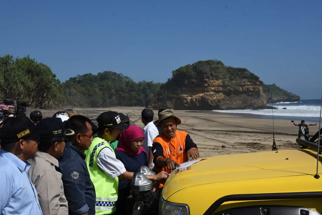 Offroad, Gubernur Khofifah Susuri Jalur Lingkar Selatan, Malang 