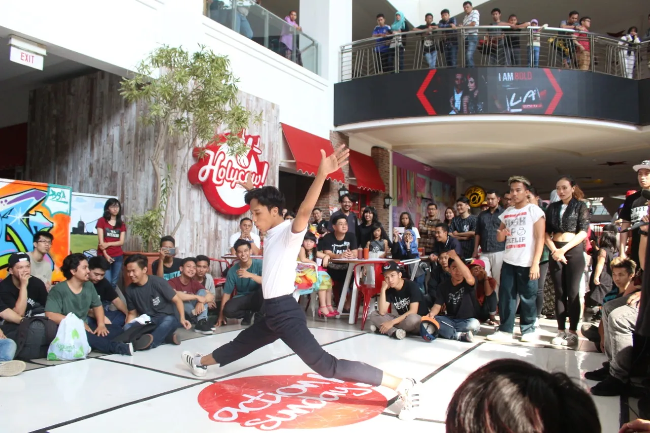 Action Sunday Townsquare Surabaya Tempat Berkumpul Komunitas