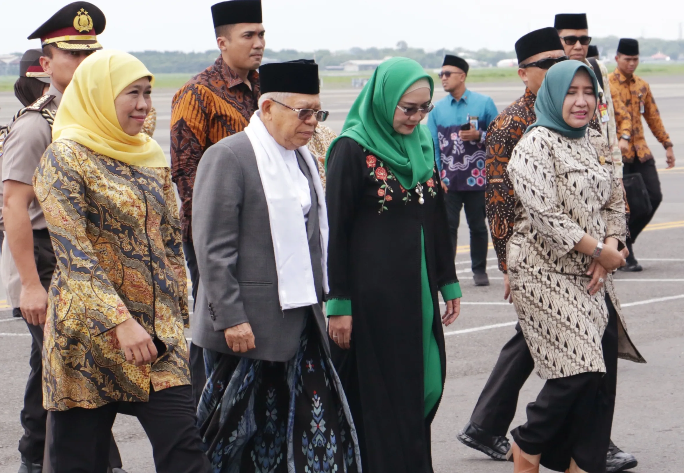 Gubernur Khofifah dan Forkopimda Sambut Kunker Wapres Ma'ruf Amin 