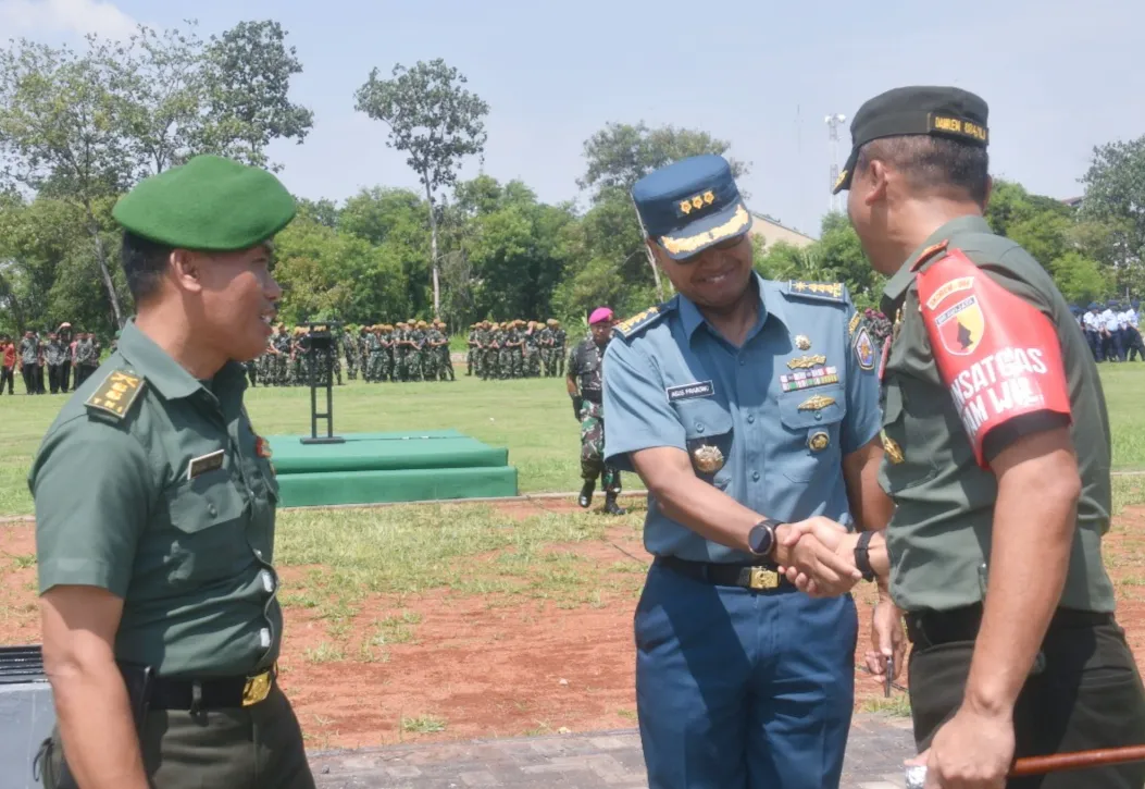 Gelar Pasukan Pengamanan Jelang Kedatangan Presiden RI di Surabaya 