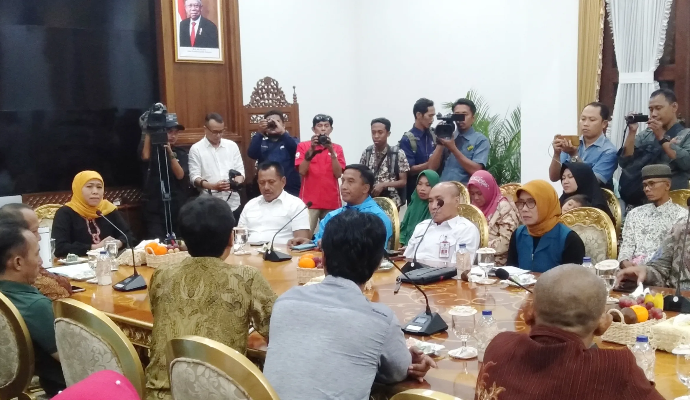 Bertemu Gubernur Khofifah, Ortu Mahasiswa Minta Anaknya Dipulangkan