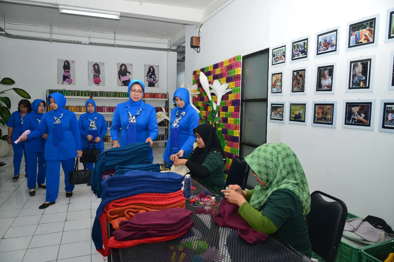 Ketua CBS Jalasenastri AAL dan rombongan di Jogyakarta, Ada Apa?