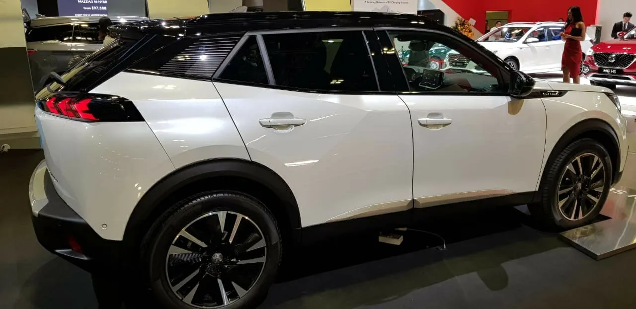 Mengenal dari Dekat Peugeot 2008 di Singapore Motor Show