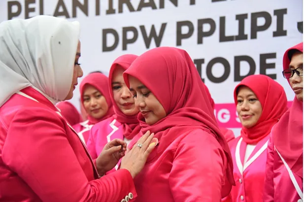 Lina Ruzhan Resmi Jadi Ketua DPW PPLIPI Jabar