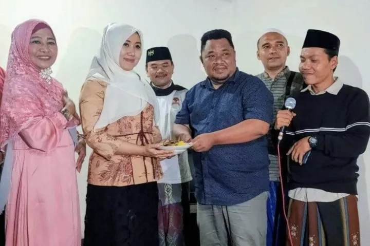 Ning Lia Kembali Dapat Dukungan, Kali Ini Dari 'Benteng Lia'