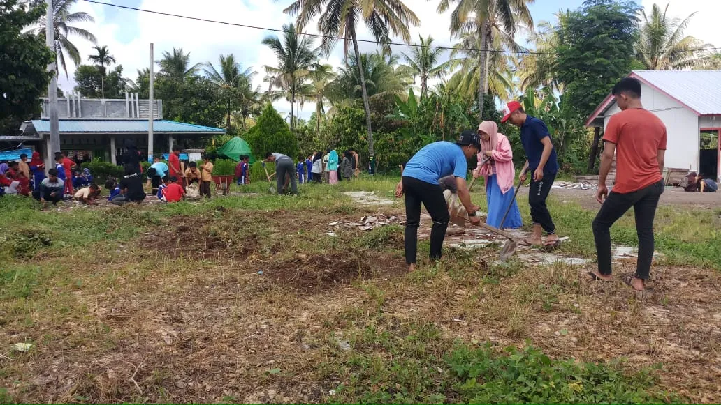 Ketika Mahasiswa ITS Mengabdi Pada Korban Gempa NTB