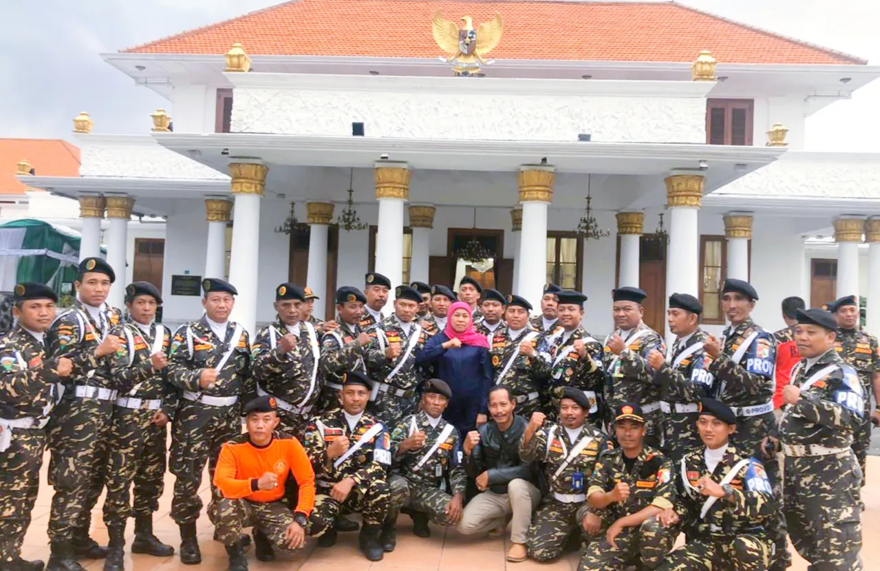 Dilantik di Grahadi, Gus Syafiq Resmi Jabat PW Ansor Jatim