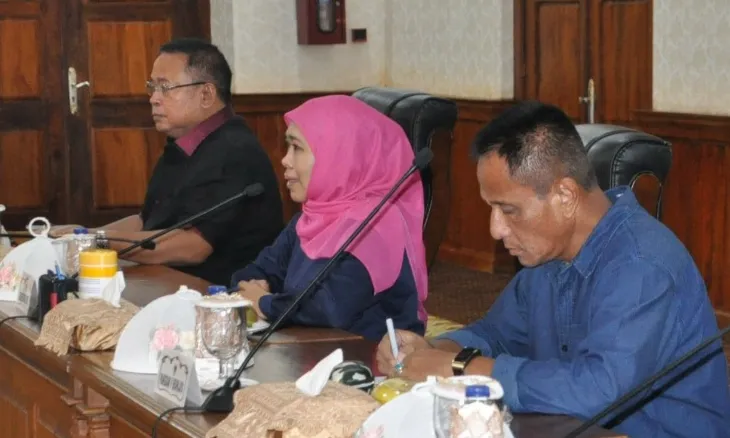 Meski Waspadai Covid 19, Gubernur Jatim Tak Liburkan SMA/SMK  