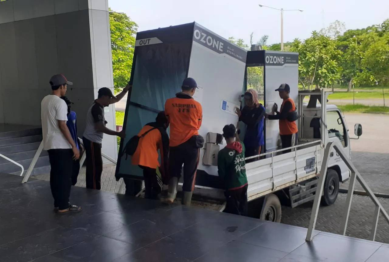 Bantu Tangani Covid-19, ITS Kirimkan Disinfection Chamber ke RSUA