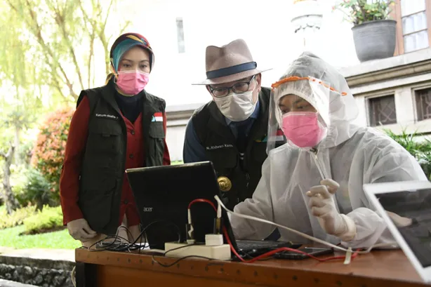 Gugus Tugas Desa Siaga di Jabar Bahu-membahu Cegah COVID-19