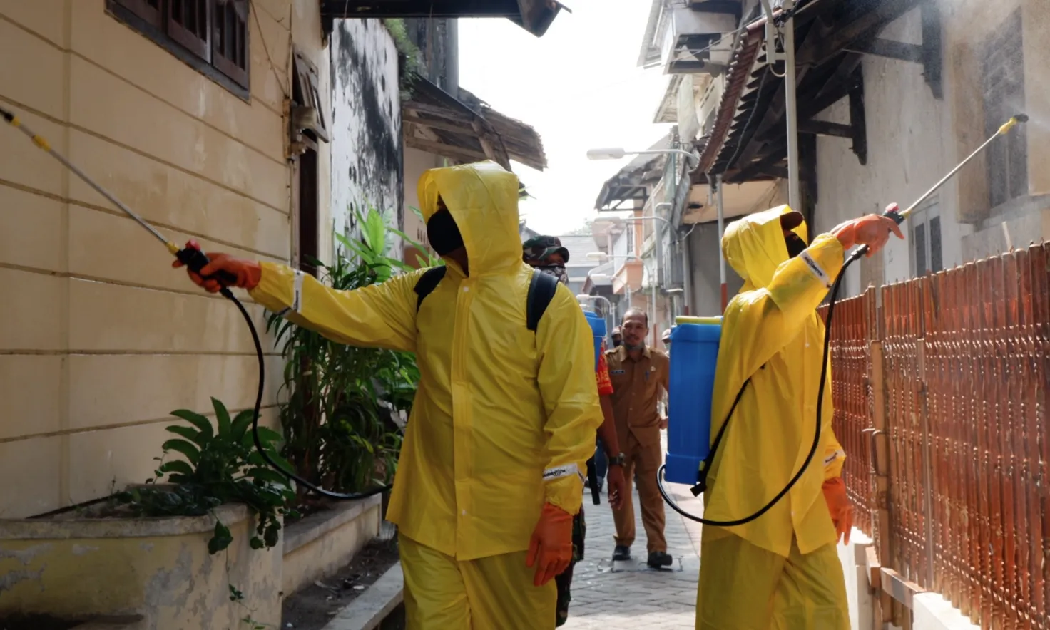 Production Unit Gresik Pertamina Lubricants Bantu APD dan Disinfektan