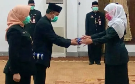 Gubernur Lantik Pejabat Eselon III dan IV, Doakan Mereka Terhindar Covid-19