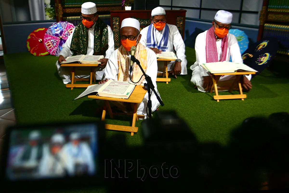 Ngabuburit Online Al-Akbar, Satu Jam Khotmil Quran