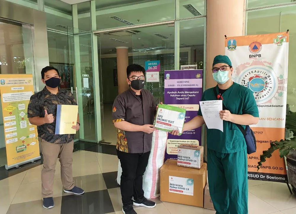 BEM Ubaya Perkuat Amunisi Tenaga Medis Corona di Surabaya