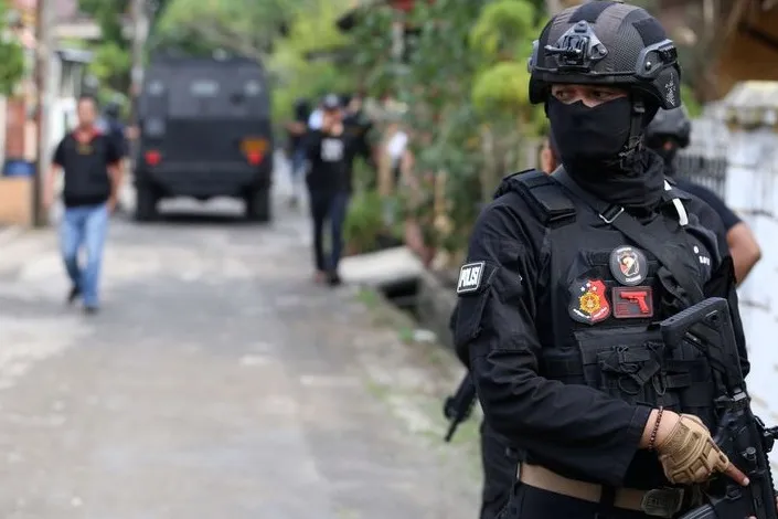 Gerebek Rumah di Sidoarjo, Densus 88 Amankan 1 Terduga Teroris dan 1 Senpi