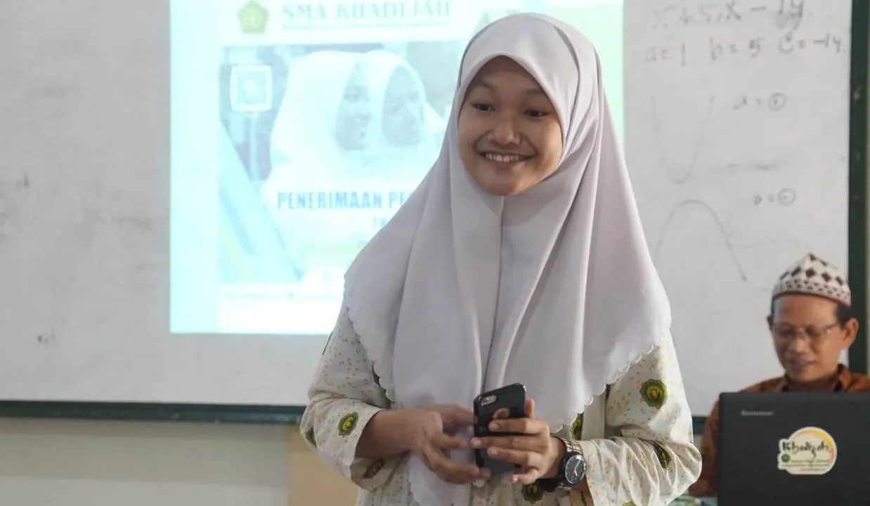 Berhasil Masuk FK Unair Jalur SNMPTN, Ini Kisah Karina Sabrina