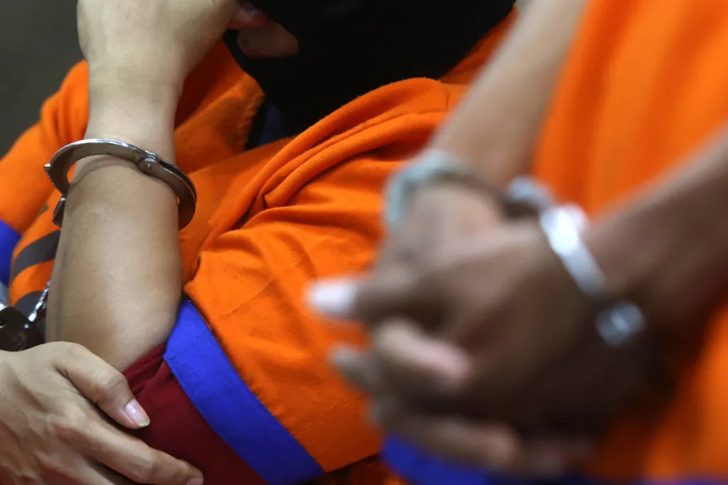 Bejat! Pria Paruh Baya Tega Cabuli Anak di Bawah Umur