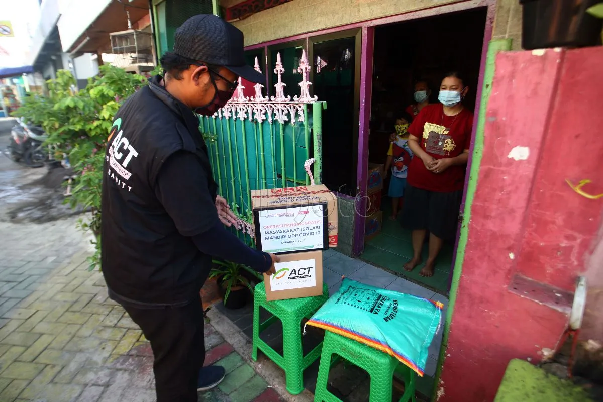 ACT Distribusi Sembako Bagi Keluarga Isolasi Mandiri di Rumah