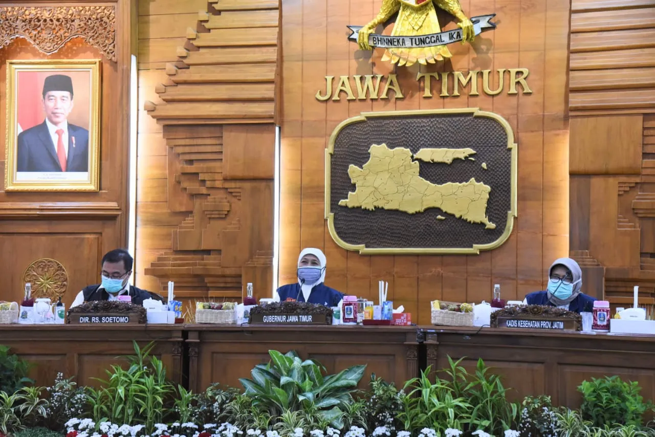 Khofifah Minta BPJS Beri Pendampingan di RS Rujukan untuk Pasien Covid