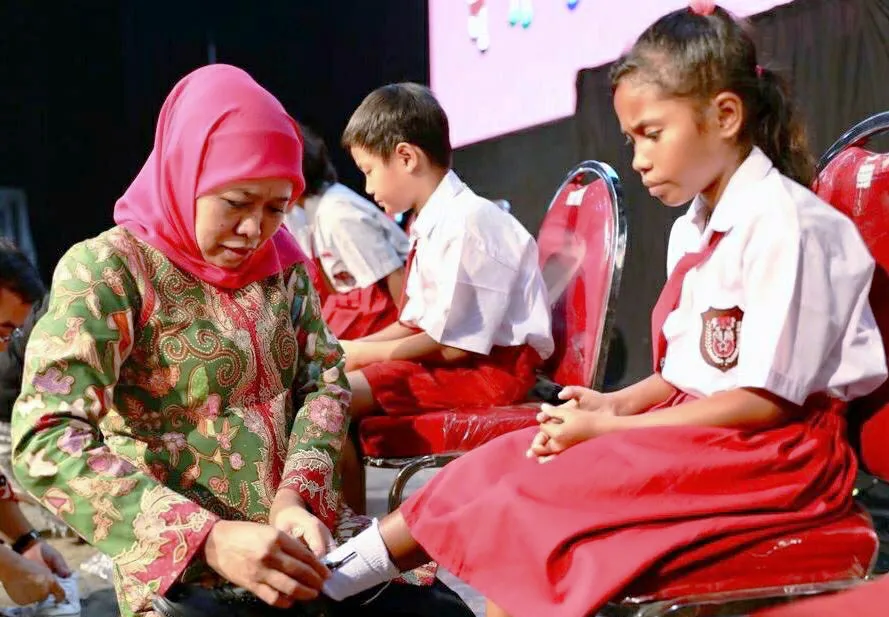 Peringatan HAN, Gubernur Khofifah Semangati Anak-Anak Raih Cita-Cita