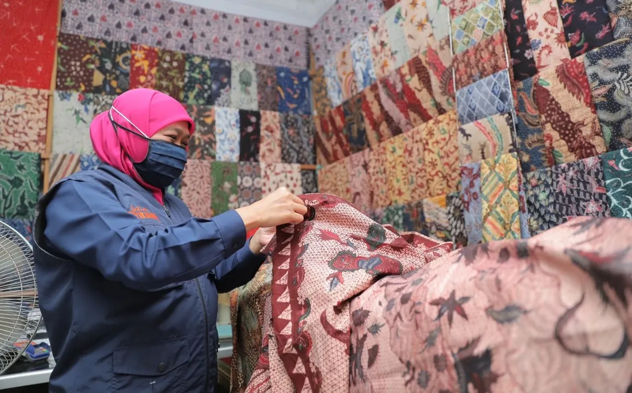 Khofifah: Alhamdulilah, Penjualan Batik Mulai Normal Sejak Akhir Mei 