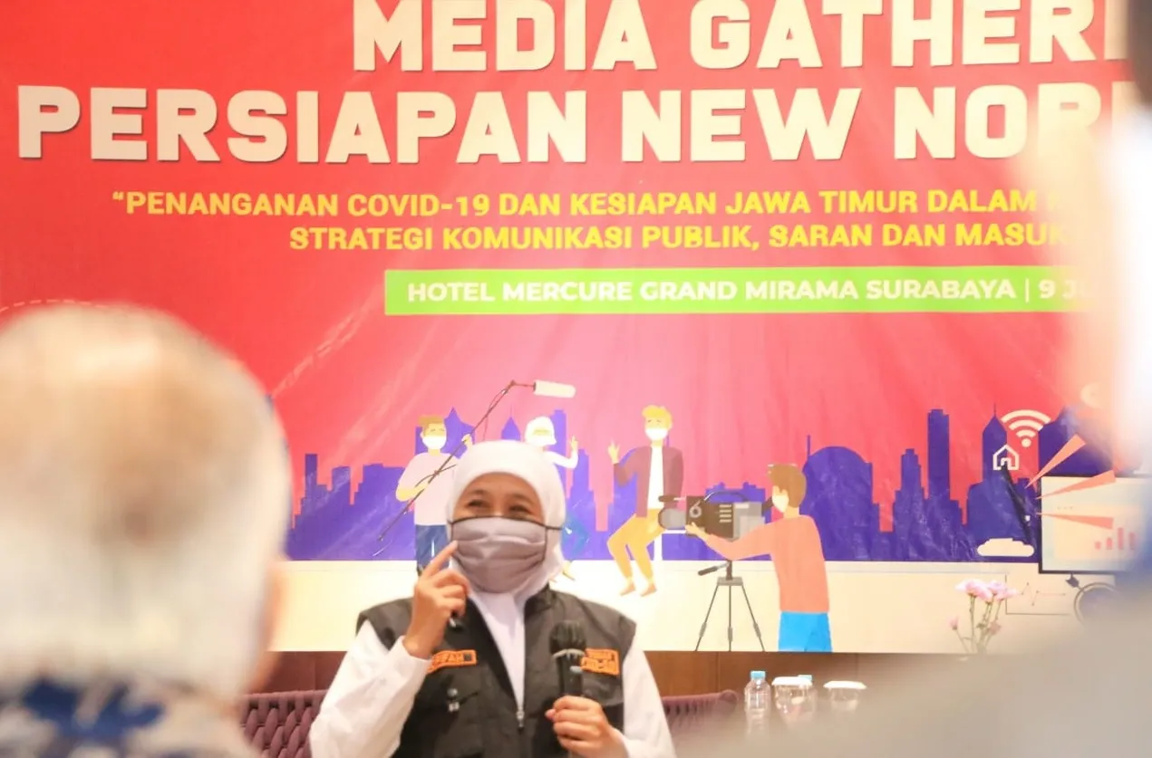Gubernur Khofifah Ajak Media Sosialisasikan Protokol Kesehatan