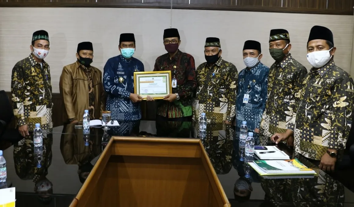 BAZNAS Gresik Terima Penghargaan Terbaik dari Kemenag Jawa Timur