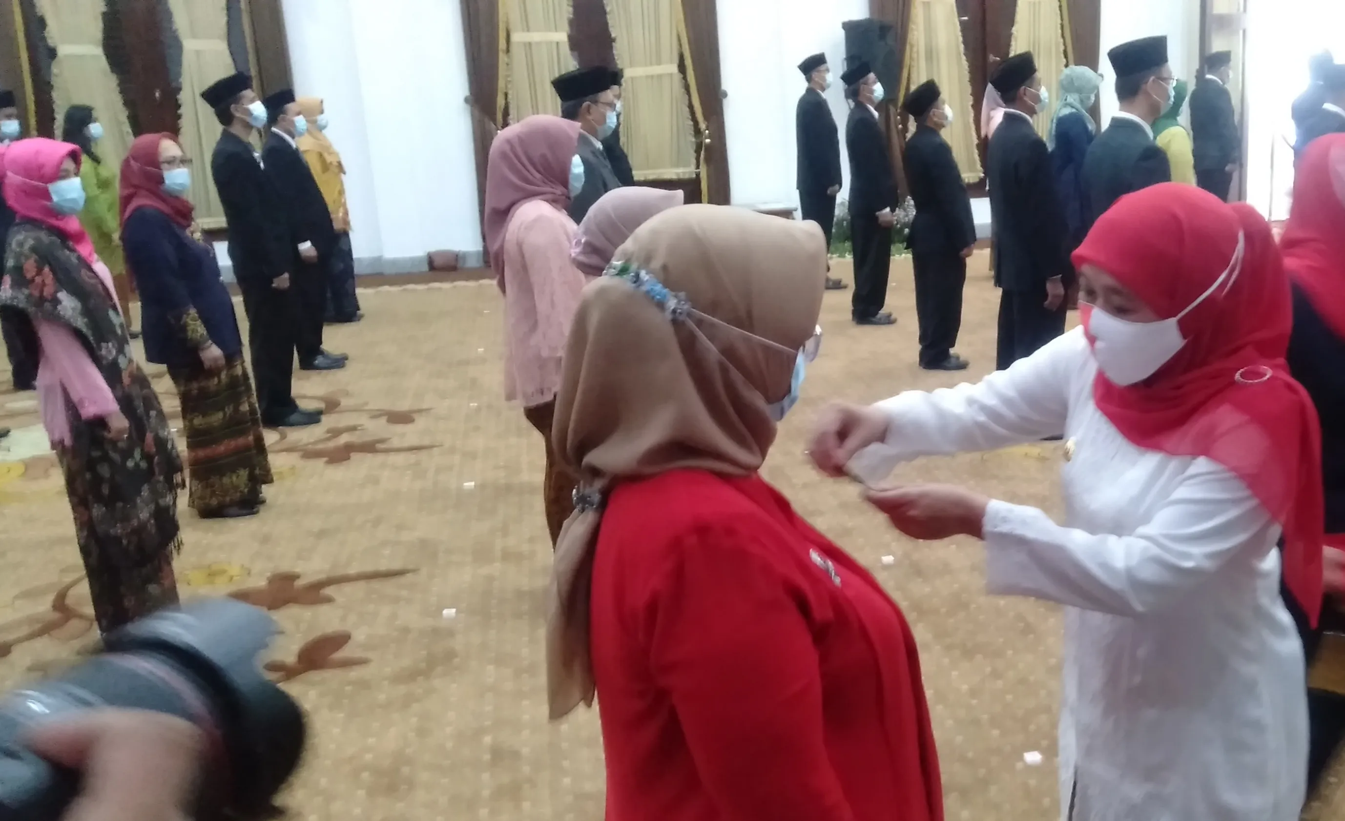 Sebanyak 2694 ASN di Jatim Terima Lancana Karya Satya dari Negara