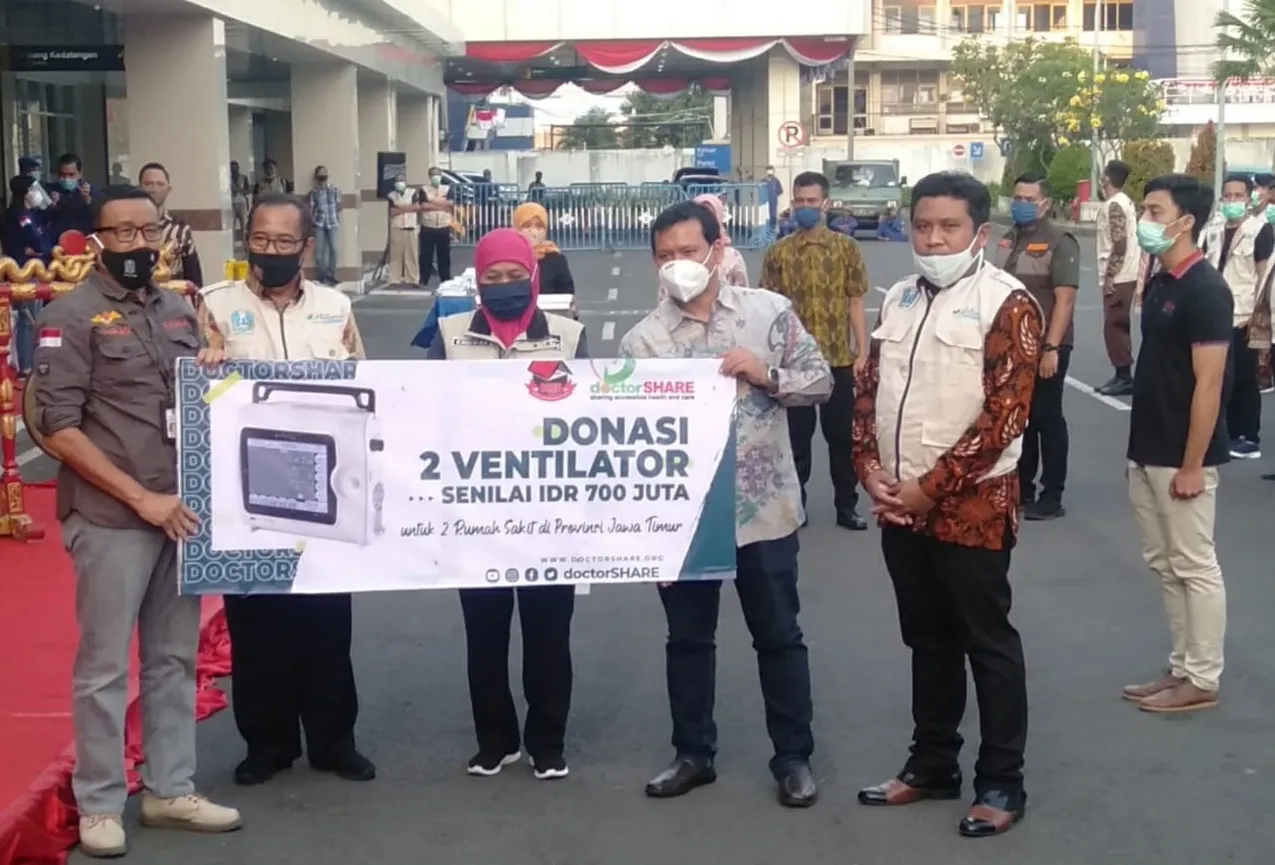 Gubernur Khofifah Pimpin Apel Relawan Tangguh di Bulan Bhakti RKIH