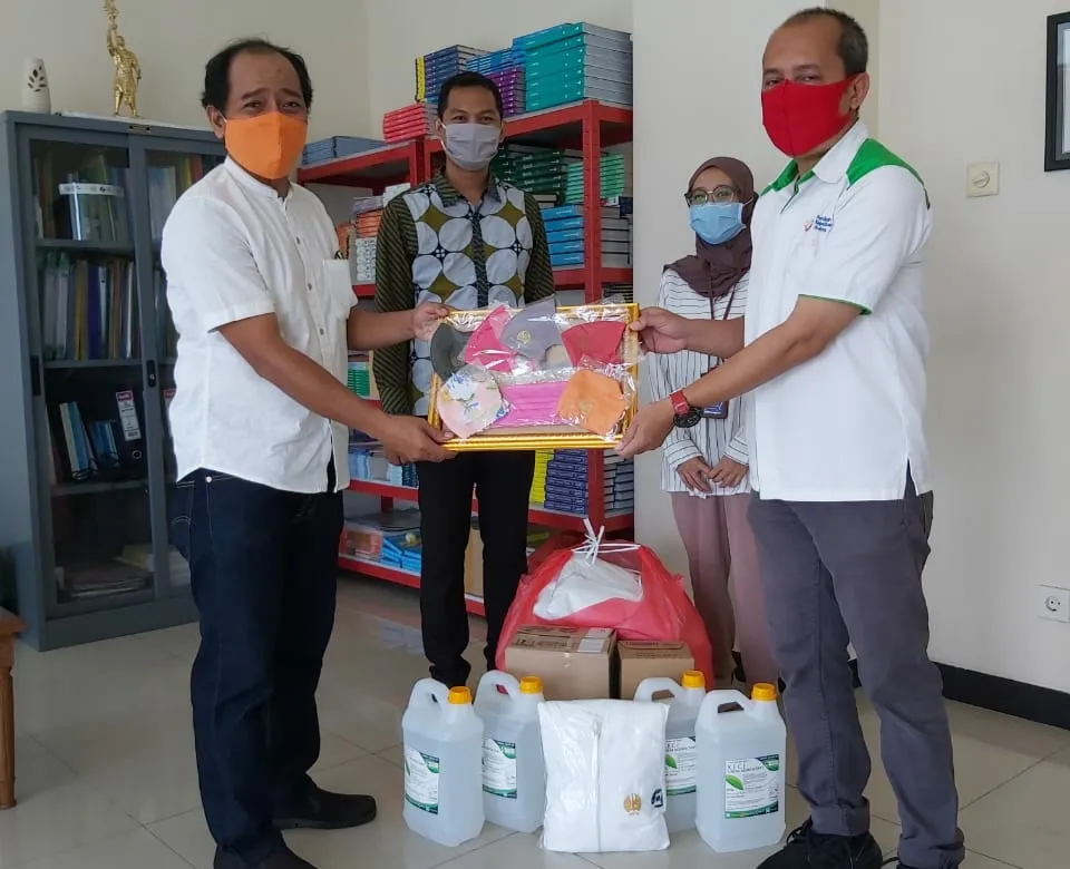 Pasca Sarjana UNESA Gulirkan Program Pengabdian Masyarakat