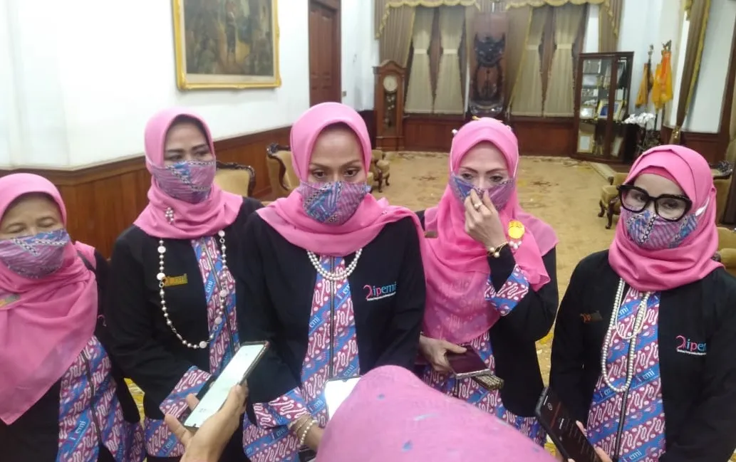 IPEMI Surakarta Sumbang Masker ke Pemprov Jatim 