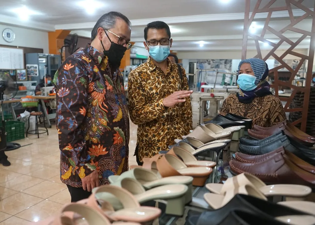 Delegasi UN Kagumi Mangrove dan Pengembangan UMKM di Dolly