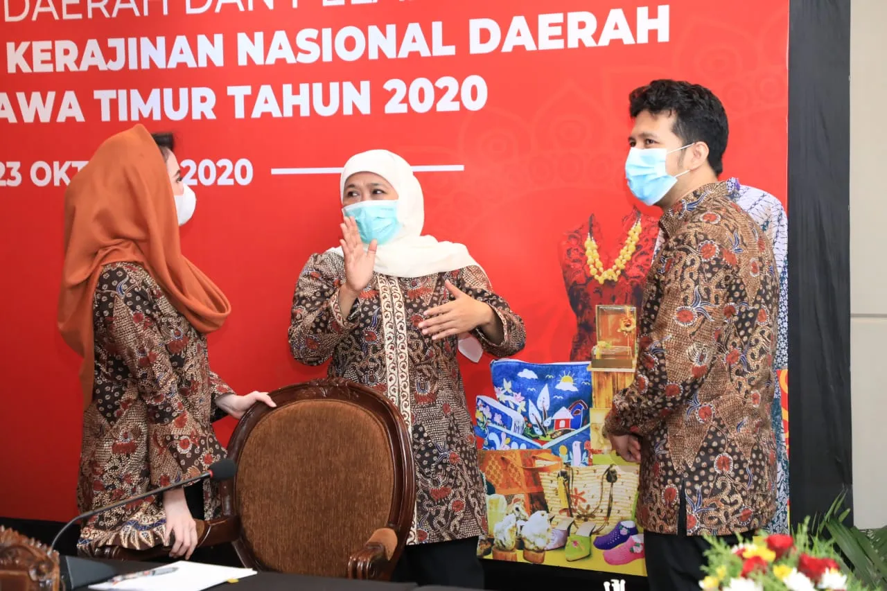 Gubernur Khofifah Minta  Dekranasda Lakukan Literasi Digital Secara Masif