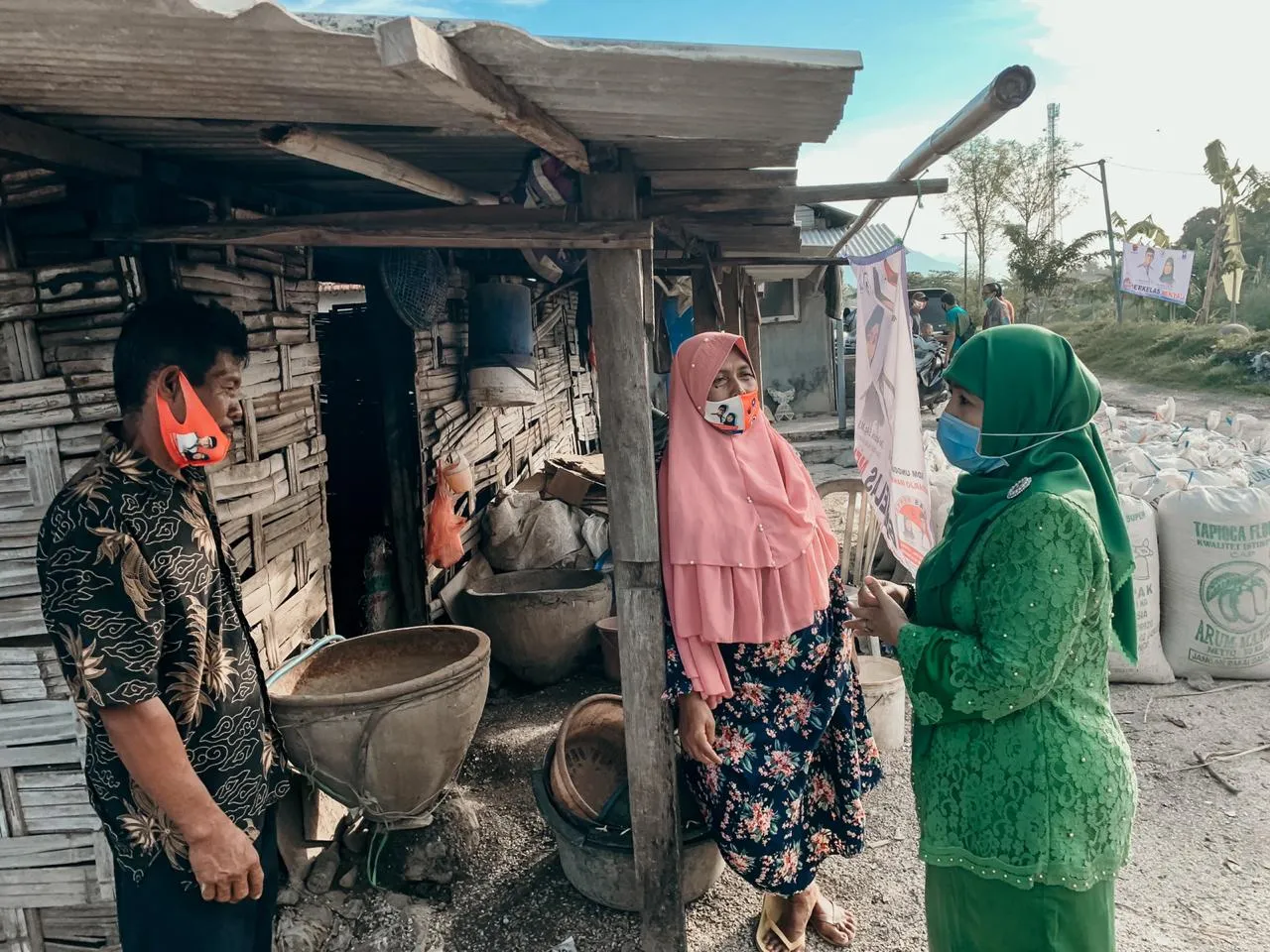 Lewat Digital Marketing Kelana-Astutik Dongkrak Penjualan Produk UMKM Sidoa