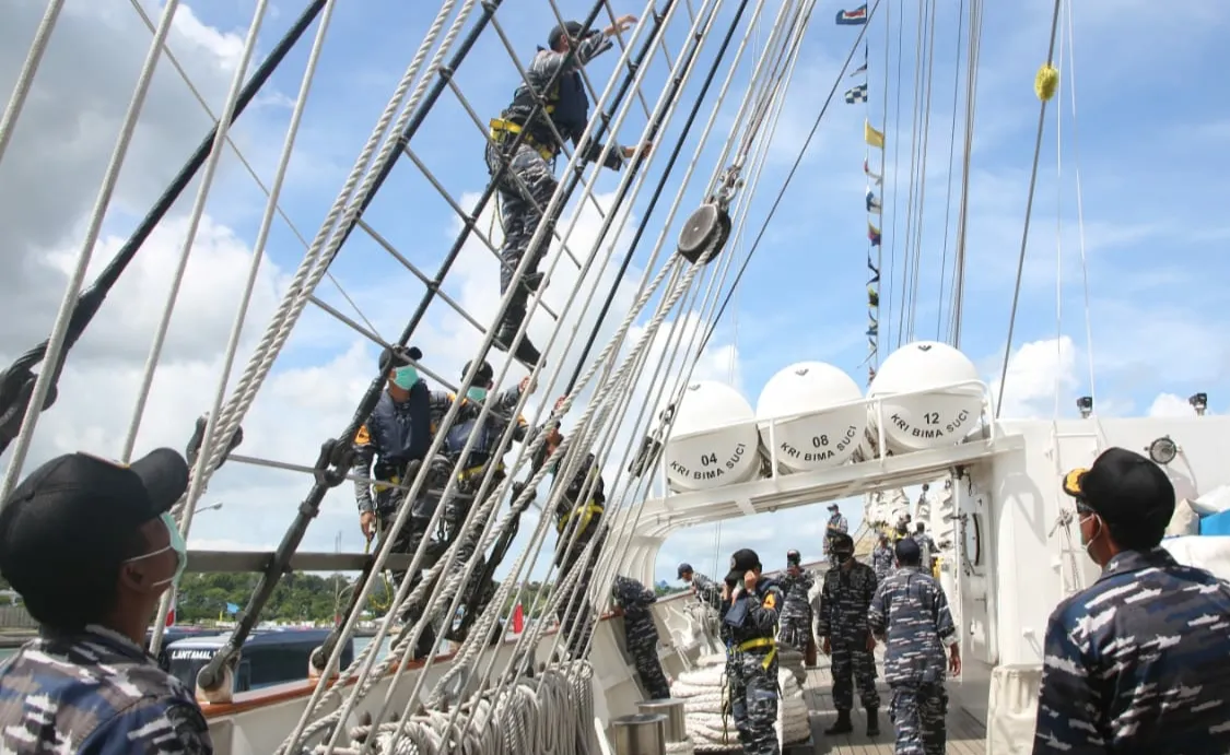 KRI Bima Suci Lanjutkan Pelayaran Kembali Ke Pangkalan Surabaya