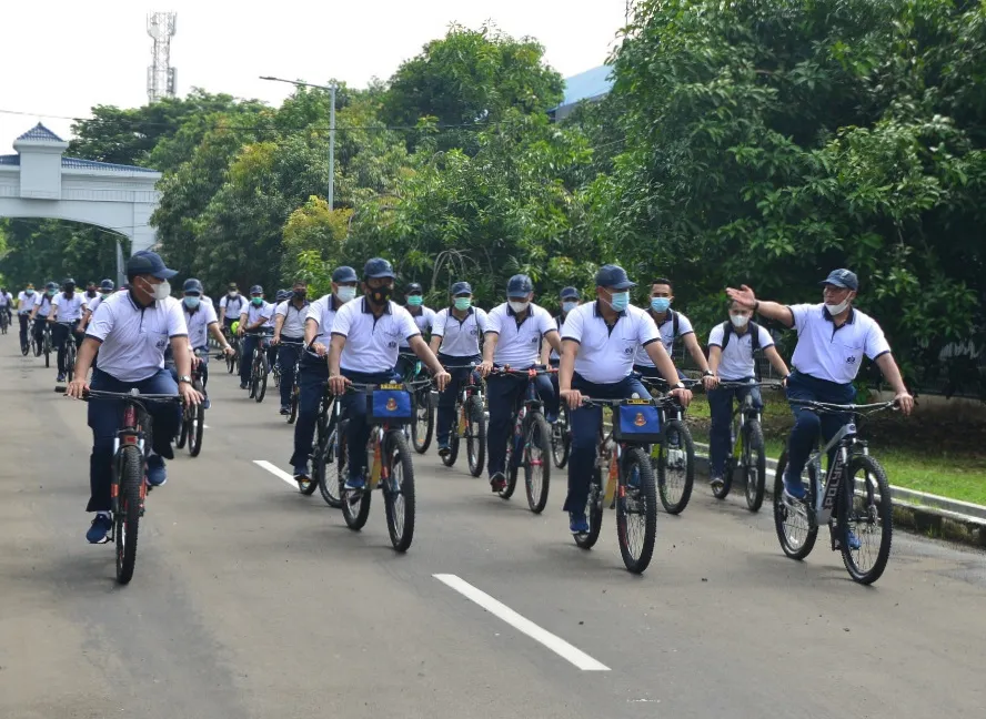 Gubernur AAL dan Kasal Inspeksi Fasilitas Pendidikan TNI AL Bumimoro