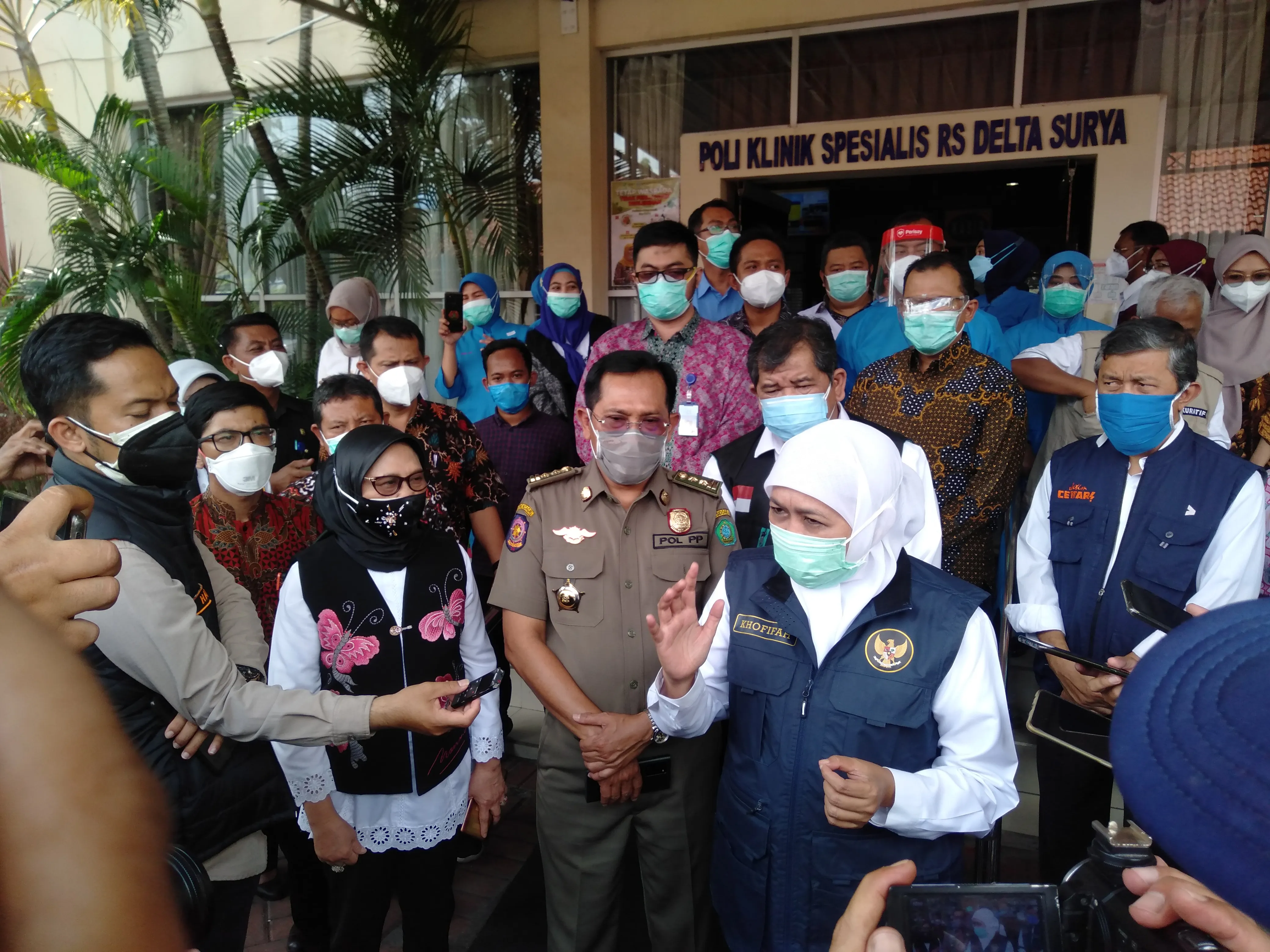 Gubernur Khofifah: Vaksinasi, Setelah Nakes, Kemudian Jurnalis 