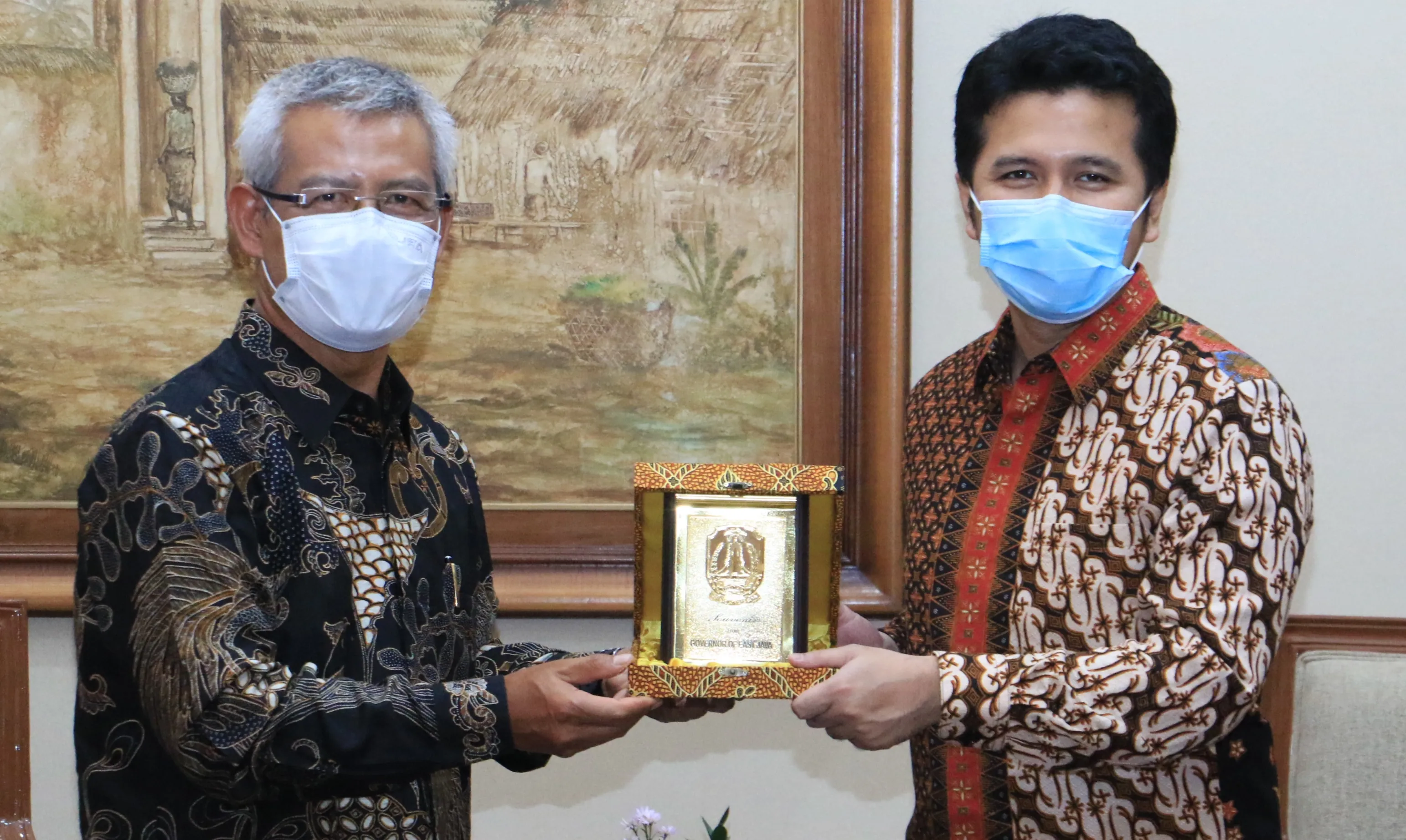 Wagub Emil Bahas Pengembangan Kereta Gantung 