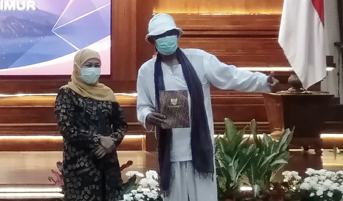 Dapat Apresiasi Gubernur Khofifah, Seniman Asal Paciran Gembira