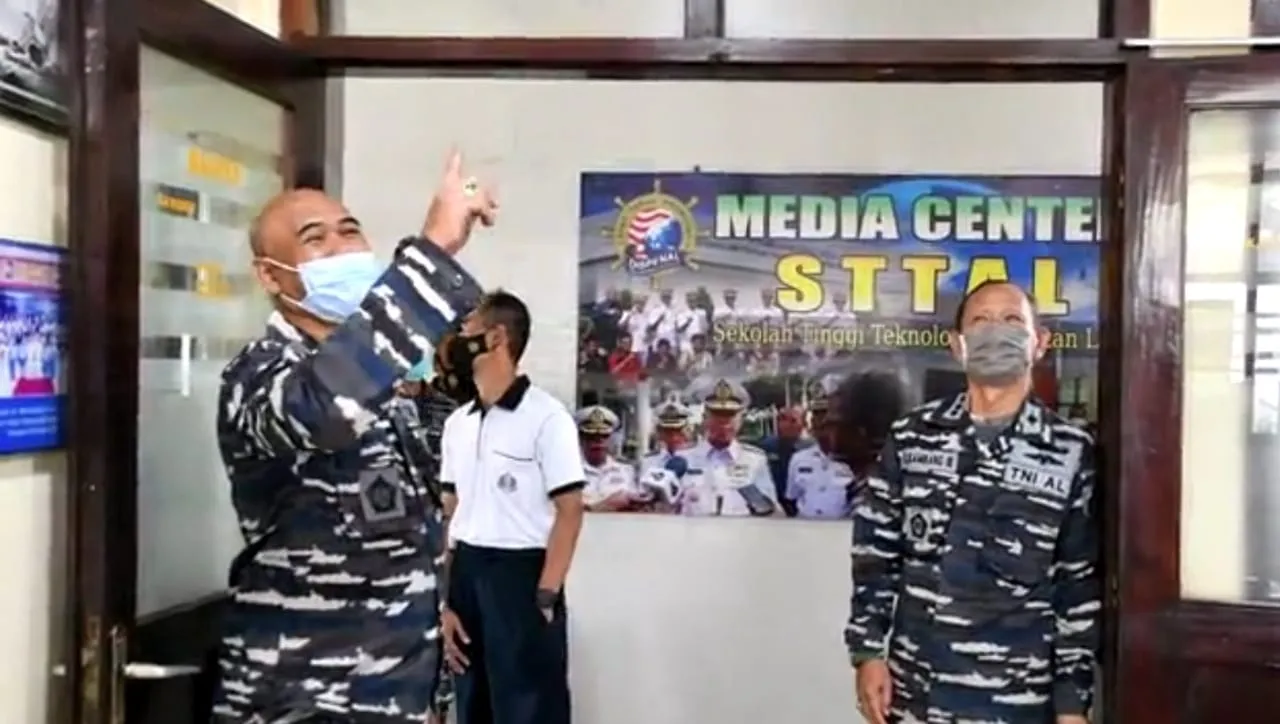 Komandan STTAL Sidak Ruang dan Sektor Kampus STTAL Bumimoro
