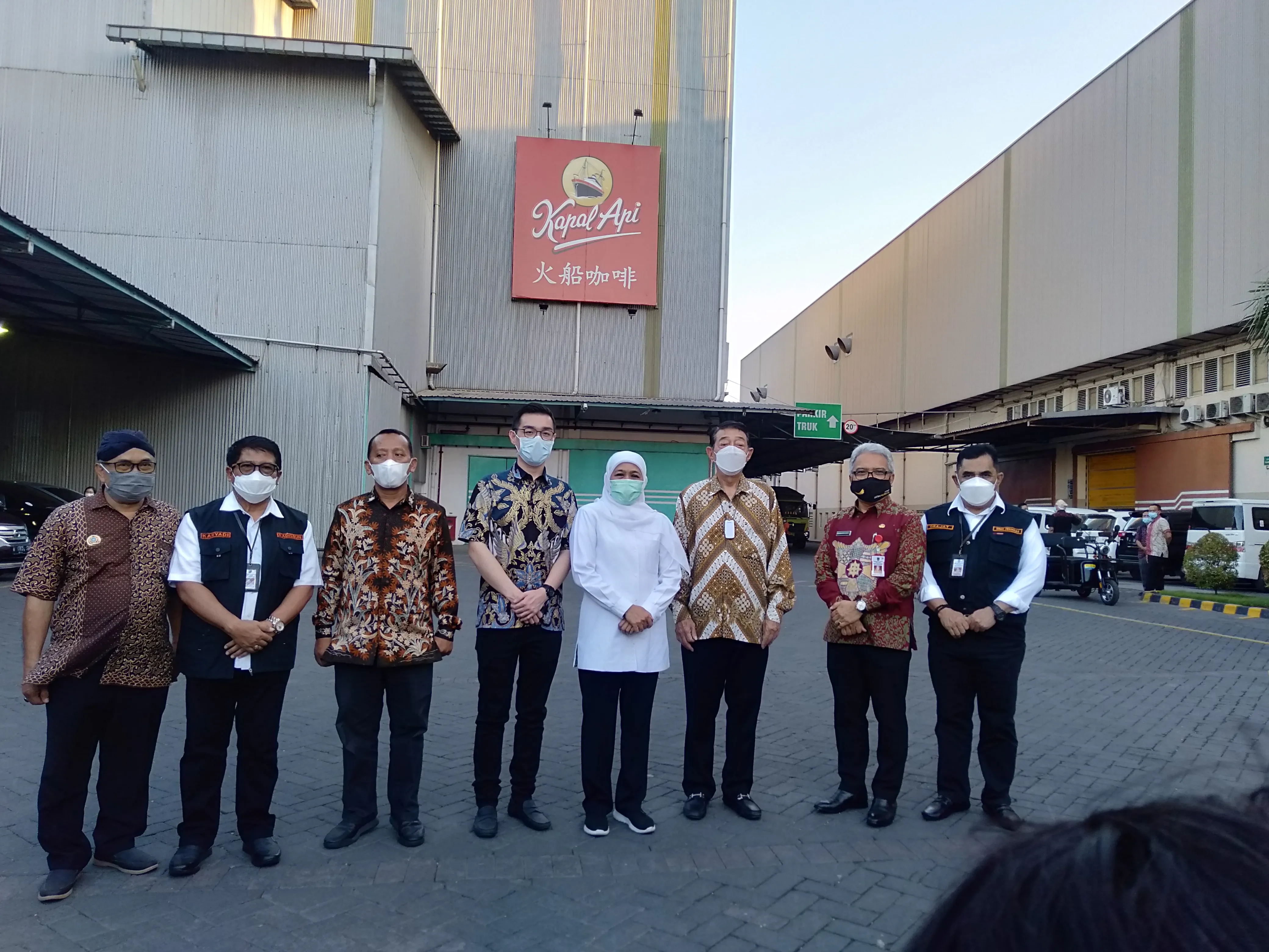 Gubernur Khofifah Apresiasi Kopi Kapal Api, Komitmen Kembangkan Produksinya