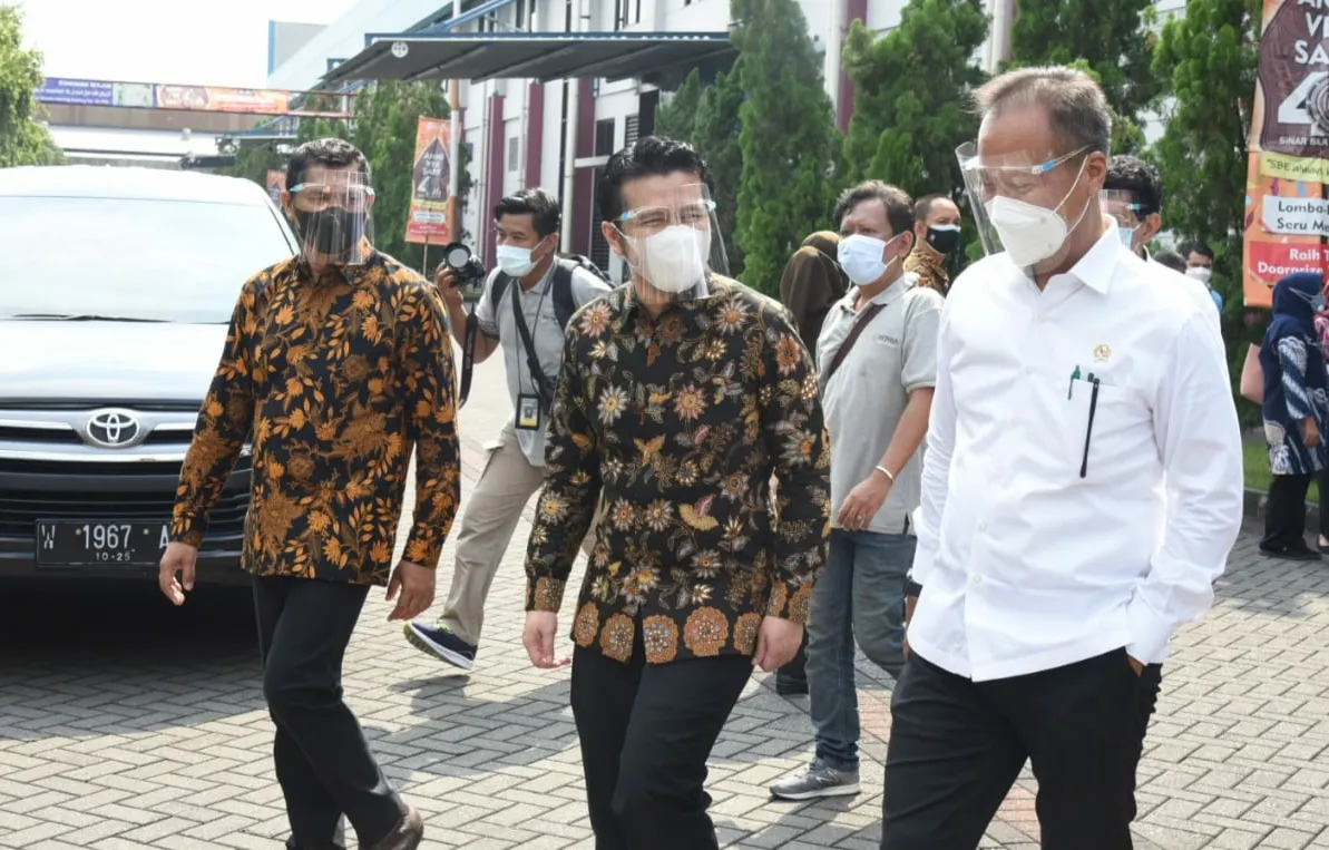 Wagub Emil Apresiasi Sinar Baja Electric Pabrik Speaker Andalan Jatim 