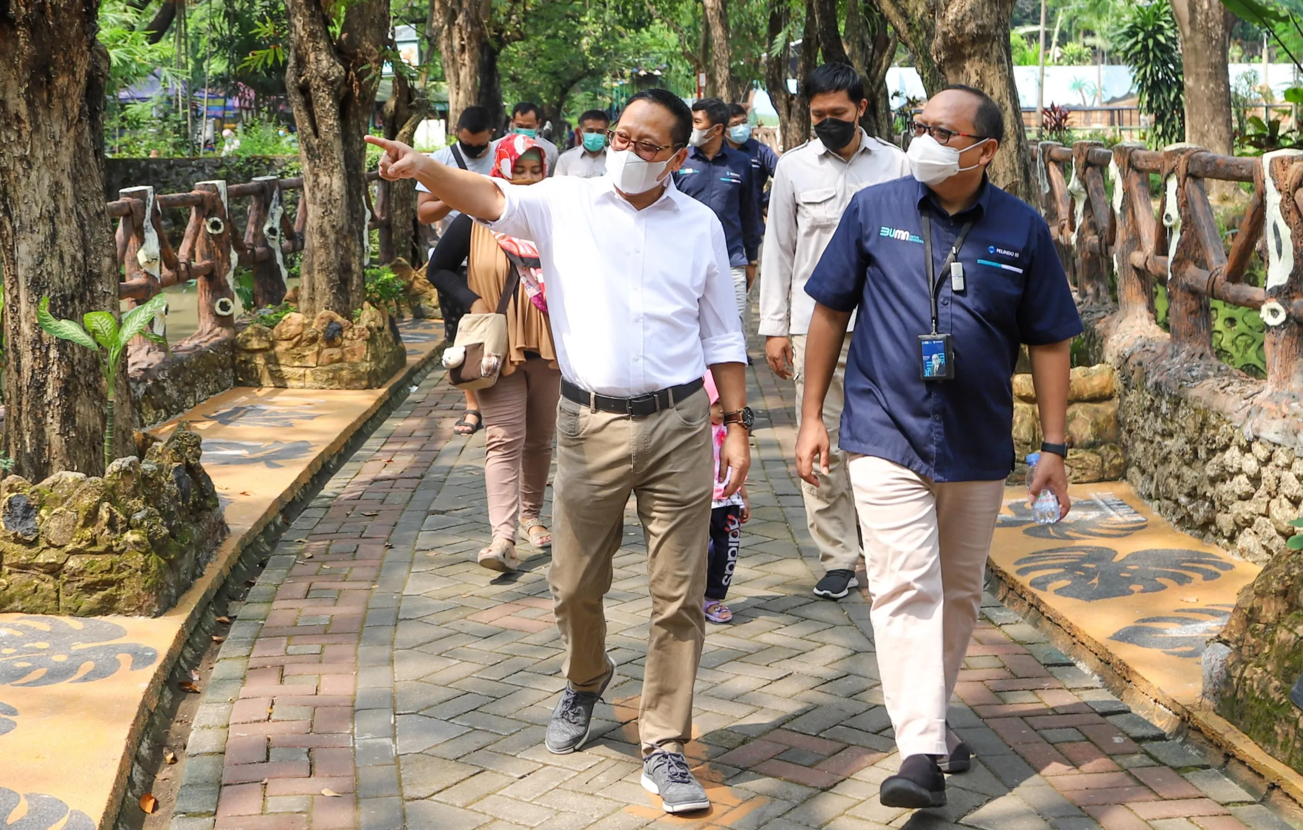 Menjadi Orang Tua Asuh Satwa Komodo