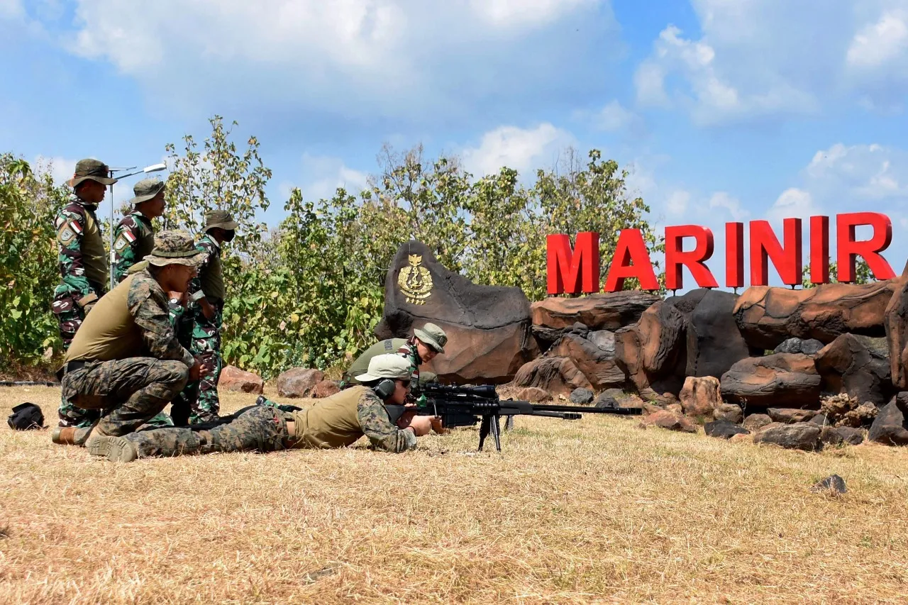 Marinir Indonesia dan Amerika Latihan Menembak Sniper