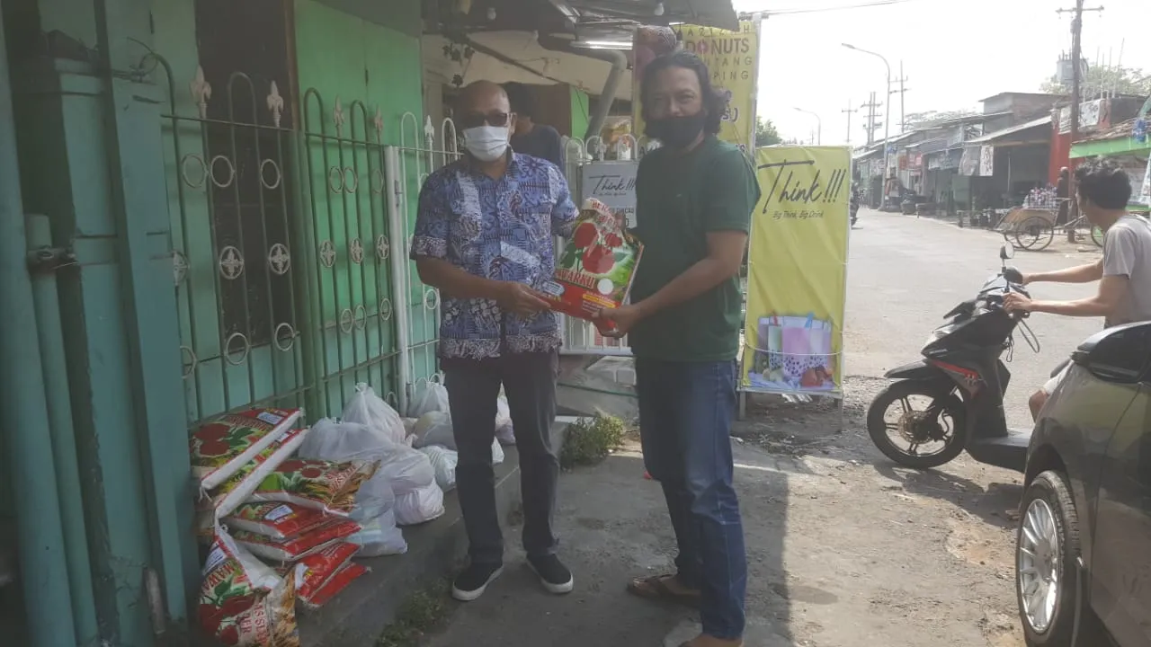 Polisi Peduli, Beri Bantuan Di Kondisi Sulit Karena Covid