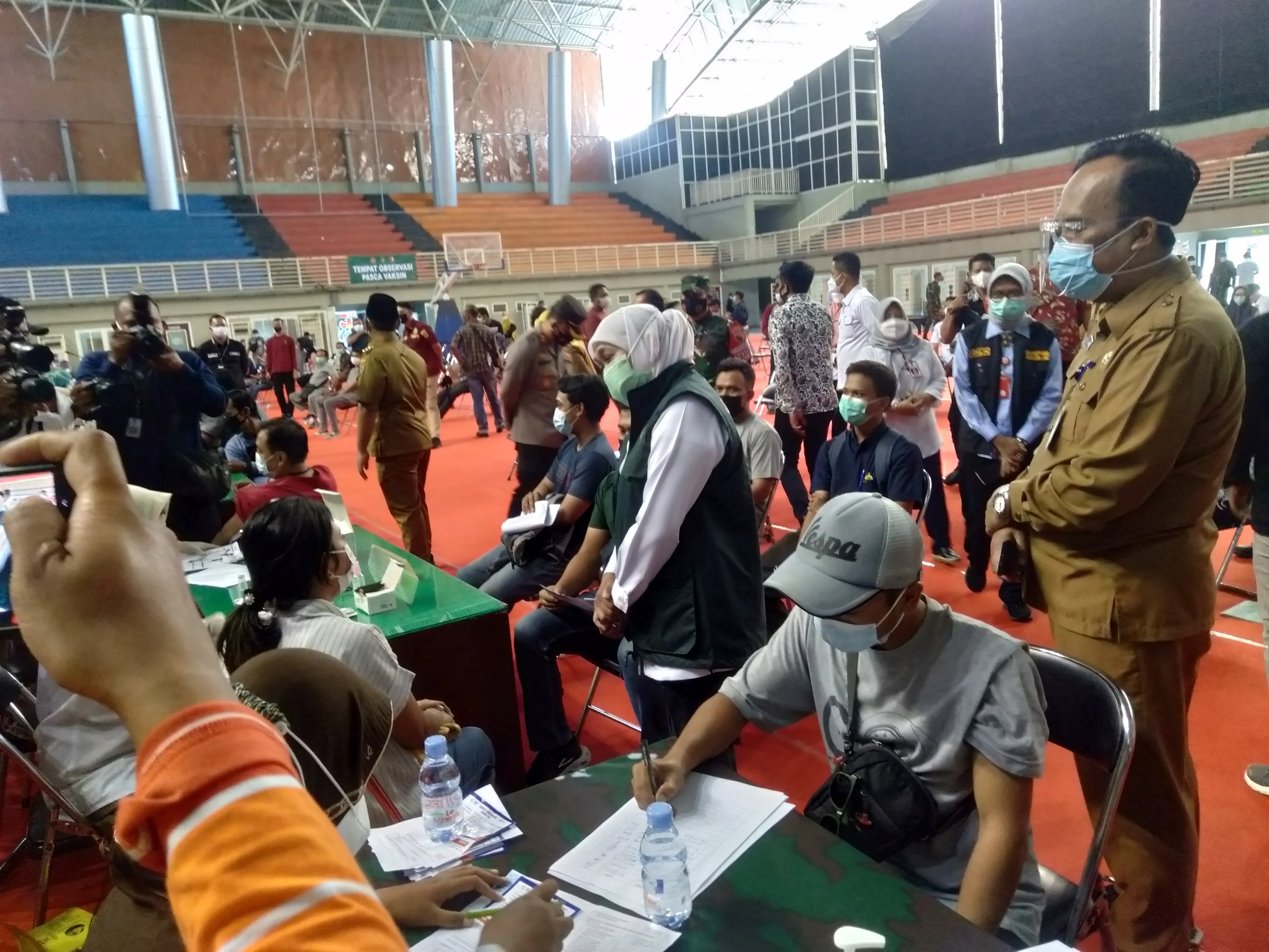 Pemprov Jatim Targetkan Pelaksanaan Vaksinasi 300 Ribu Setiap Hari 