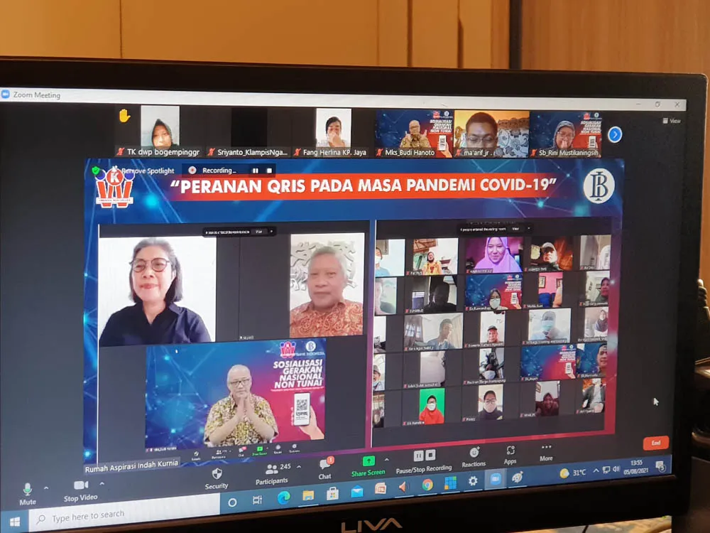 Indah Kurnia Gencarkan Penerapan Transaksi Non-Tunai Pada UMKM