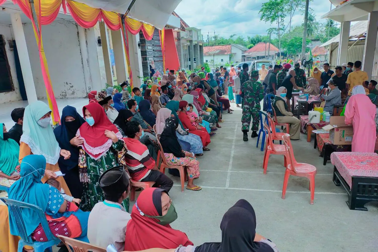 Warga Torjunan Robatal Sampang Antusias Ikuti Vaksinasi