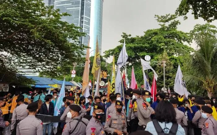 WhatsApp Pegawai Diretas, KPK juga Dihantui Demo Skala Nasional