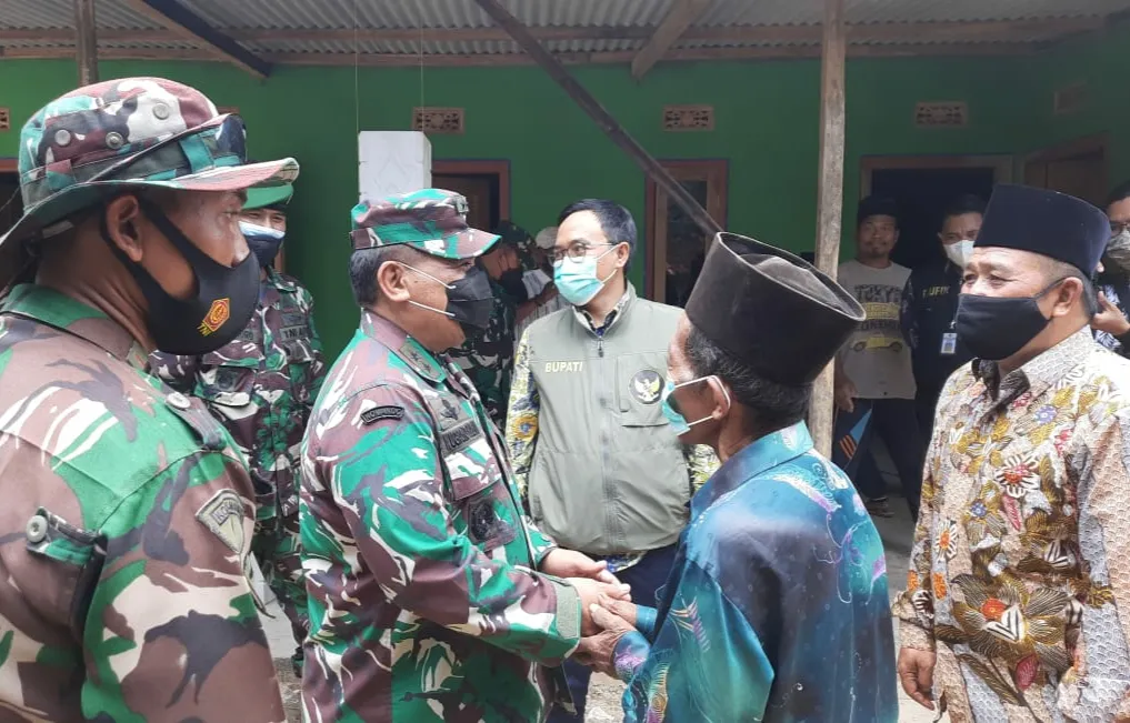 Tinjau TMMD ke-112 Kodim 0826/Pamekasan